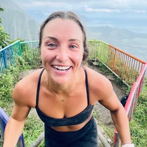 Meet your Posher, Ang